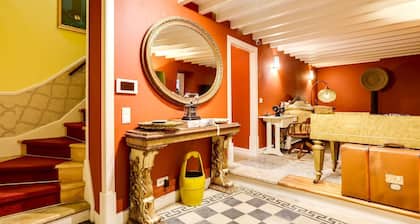 LUXa Charm House | Quarto 5 | Self Check-in Online