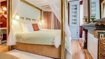 LUXa Charm House | Quarto 6 | Self Check-in Online
