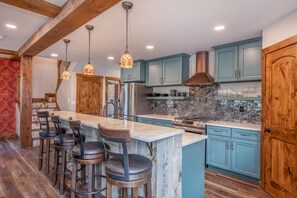 Ovn og papirhåndklær