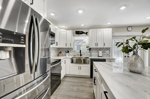 Villa Palm 4 BD 2 BA Heated Private Pool Office BBQ