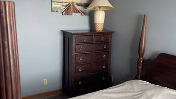 1 dormitori, wifi gratuïta i roba de llit