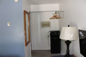 1 bedroom, premium bedding, down duvets, Tempur-Pedic beds