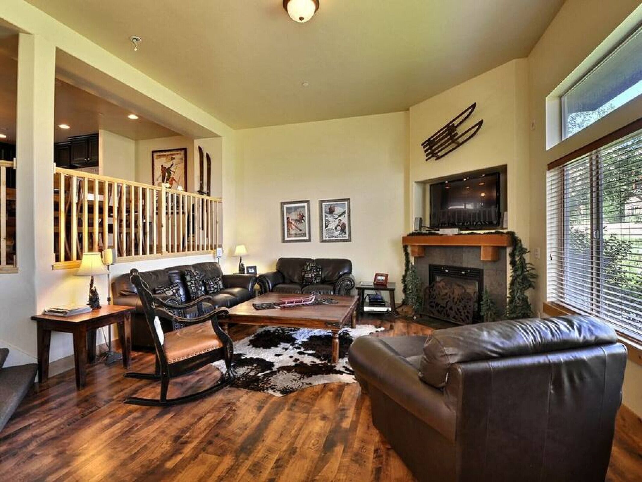 Smart TV, fireplace, video games, printers