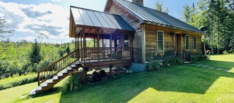 Horse Boarding, Riding nearby, Sugarbush 25 min away, fast internet.