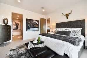 4 Schlafzimmer, Bügeleisen/Bügelbrett, kostenloses WLAN, Bettwäsche