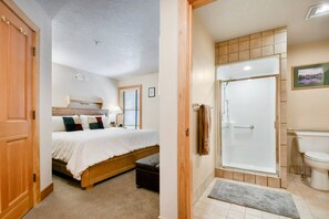 Hair dryer, towels - Greyhawk Mountain Getaway -  Private Hot-tub - Close to Park City and Deer Valley (Park City)