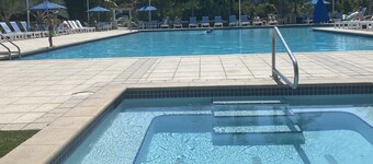 BEAUTIFULLY DESIGNED OCEANFRONT CONDO