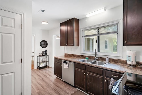 Bicycle Lane Bugalow- nestled between golfing and equestrian communities