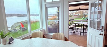 RiverView Retreat – Where Classic Charm Meets Coastal Comfort