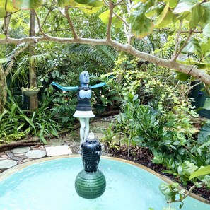 Tina de hidromasaje al aire libre