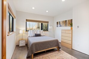 4 slaapkamers, reisbedje, wifi