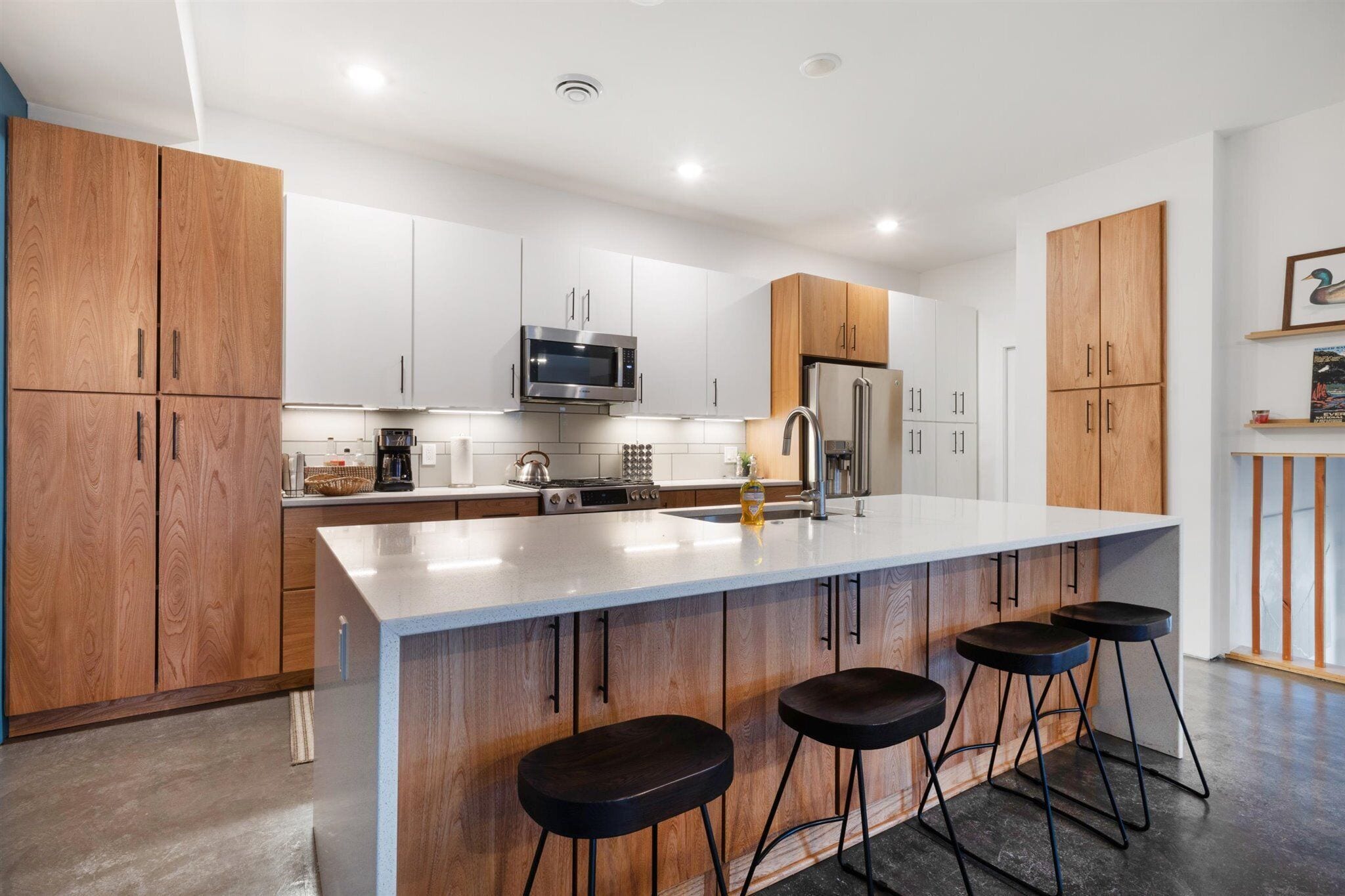 冰箱、微波炉、烤箱、炉灶