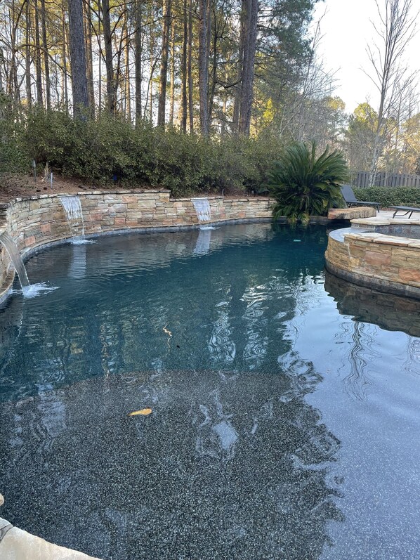 Piscine extérieure, piscine chauffée