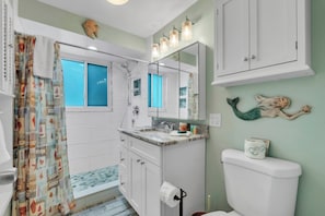 Hair dryer, towels