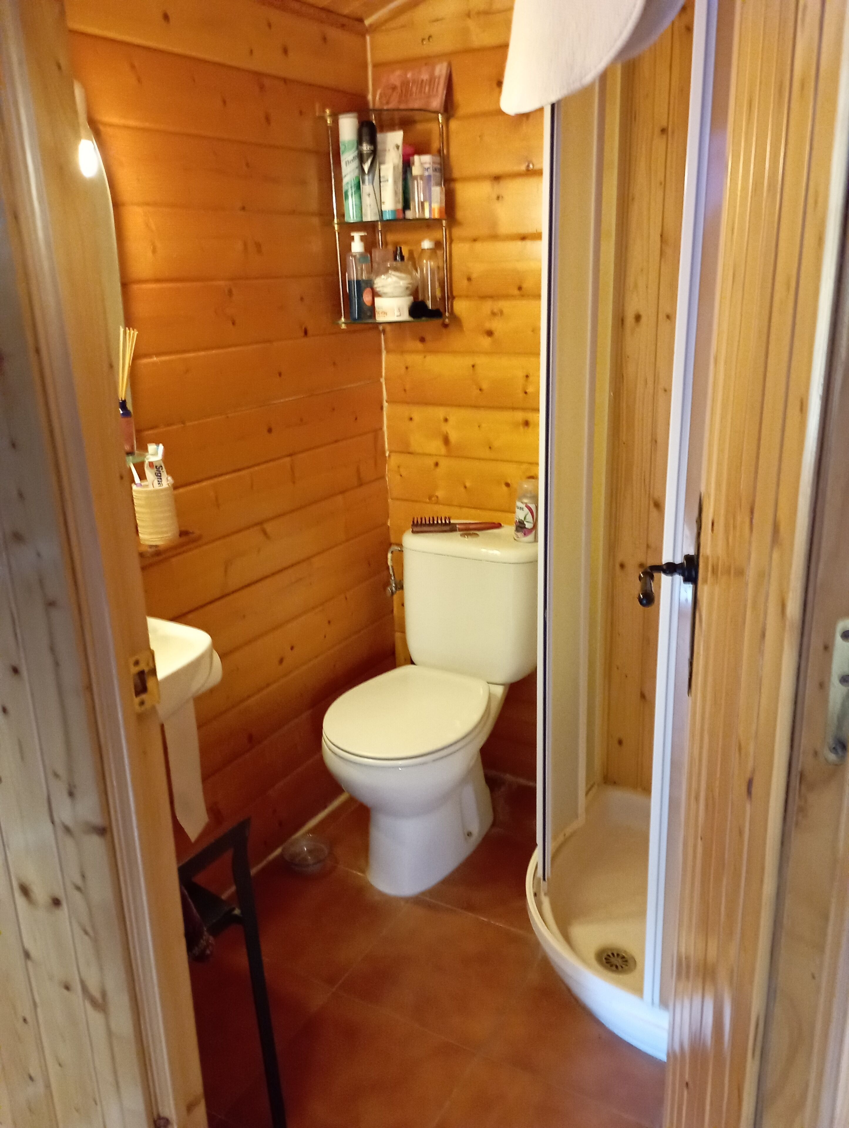 Cabin for rest 2 people in the middle of nature