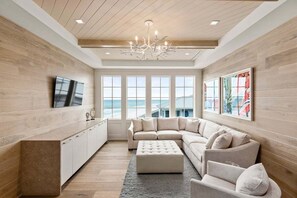 Smart TV, fireplace, books - GULF FRONT STUNNER with PRIVATE BEACH, POOL & SPA! BRAND NEW, Sleeps 28! (Panama City Beach)