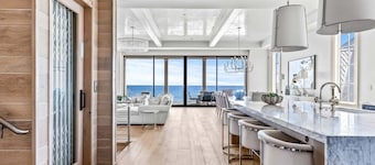 GULF FRONT STUNNER with PRIVATE BEACH, POOL & SPA! BRAND NEW, Sleeps 28!
