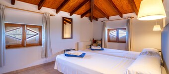 Son Binissalom - with private swimming pool