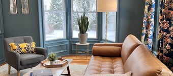 ✧ Bright East Side 4BR ✧ Walk Downtown & Track ✧