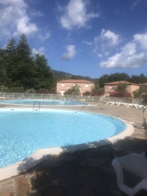 Piscine extérieure