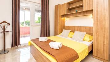 4 chambres, fer et planche Ă repasser, Wi-Fi, draps fournis
