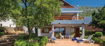 Apartments Paola - Studio Apartment with Terrace and Sea View