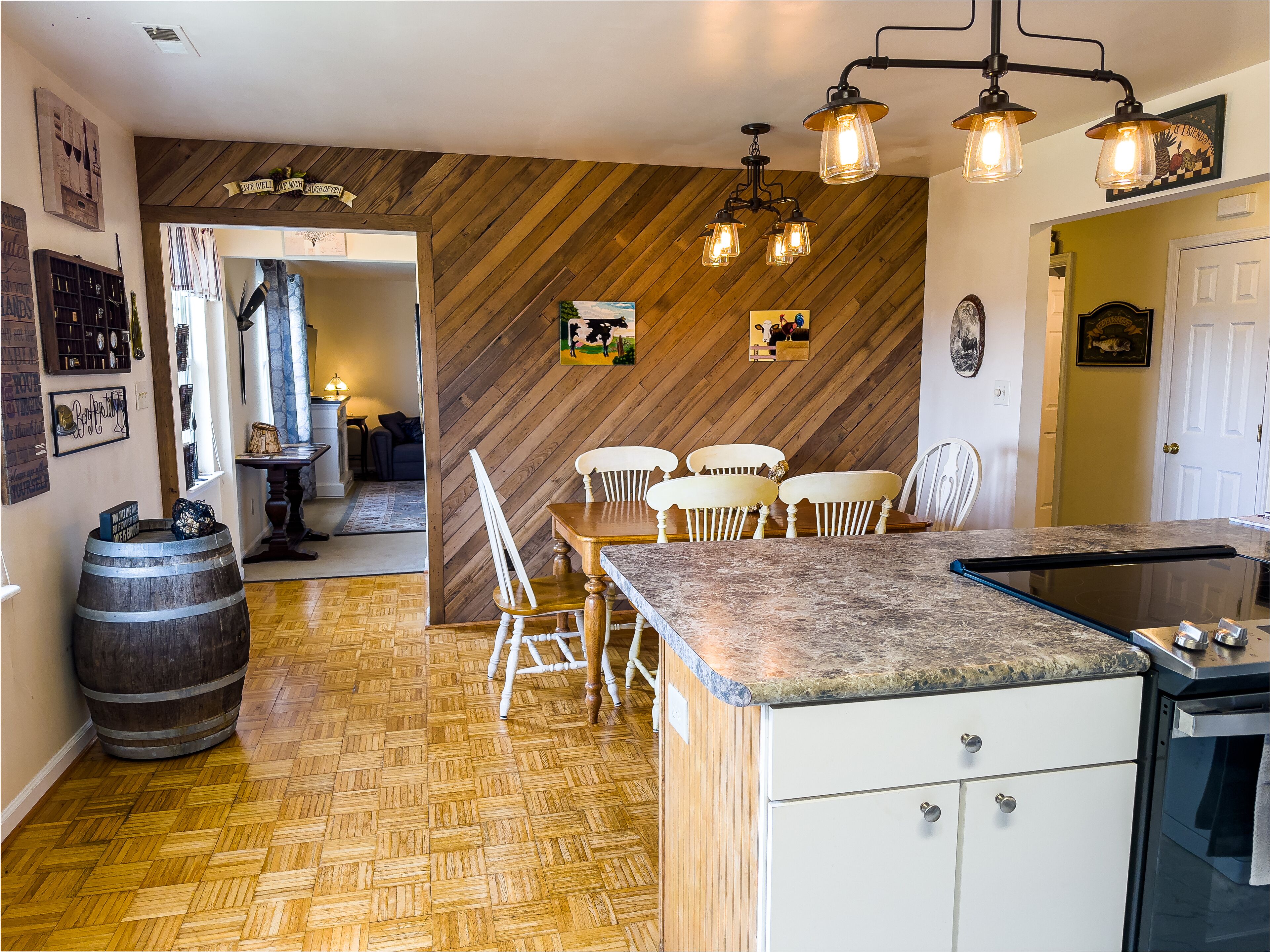 106 acre Farm with Animals, River & Private Pond, near Wineries and Breweries