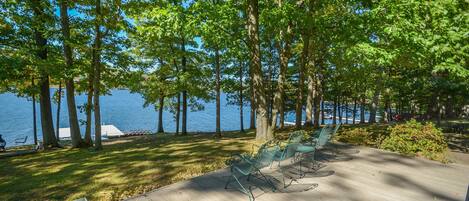 House (3 Bedrooms) | Property amenity