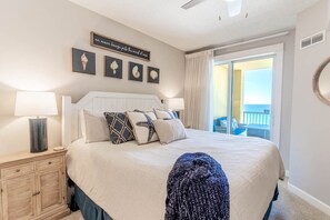 3 bedrooms, free WiFi, bed sheets, wheelchair access - Last week June promo! Grand Panama Resort- 8th floor- Oceanfront - Heated pools (Panama City Beach)