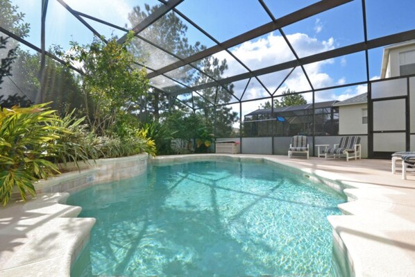 Outdoor pool - Secret Garden Villa (Davenport)