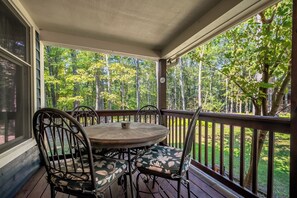 House (3 Bedrooms) | Property amenity