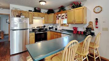 House (3 Bedrooms) | Property amenity