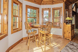 Casa (5 Bedrooms) | Comodidades da propriedade