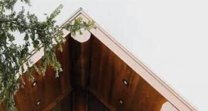 Cabin: Sleeps-14, 10 Acres, Pool + Outdoor Bar