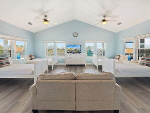 5 soverom, wi-fi (inkludert) og sengetøy