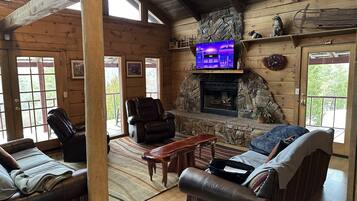 Smart TV, fireplace, table tennis