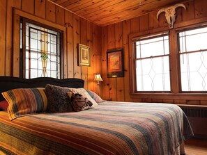 4 habitaciones, escritorio, wifi y ropa de cama 