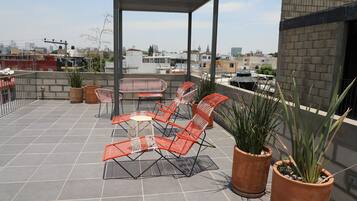 Loft de diseñador, 1 habitación, Terraza | Terraza o patio