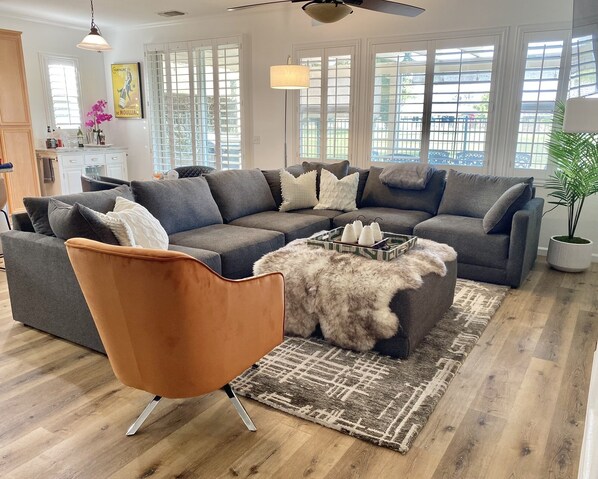 Smart TV - Desert Oasis Walking Distance to Coachella Festival Newly Renovated (Indio)