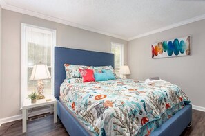 5 chambres, fer et planche à repasser, Wi-Fi, draps fournis