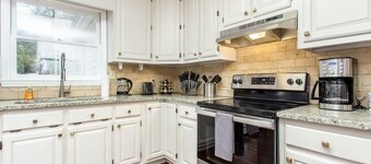 The Fayetteville Estate/Corporate Mon. Rental