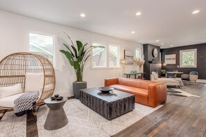 Smart TV, fireplace, offices