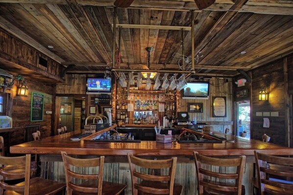 Bar (en la propiedad)