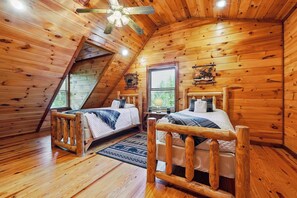 4 bedrooms, iron/ironing board, travel crib, free WiFi