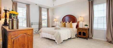 4 habitaciones, escritorio, wifi y ropa de cama