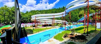 Ellijay Riverfront Retreat | Hot Tub | Steam Shower | Fiber WiFi