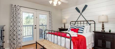 3 slaapkamers, een kluis op de kamer, een strijkplank/strijkijzer