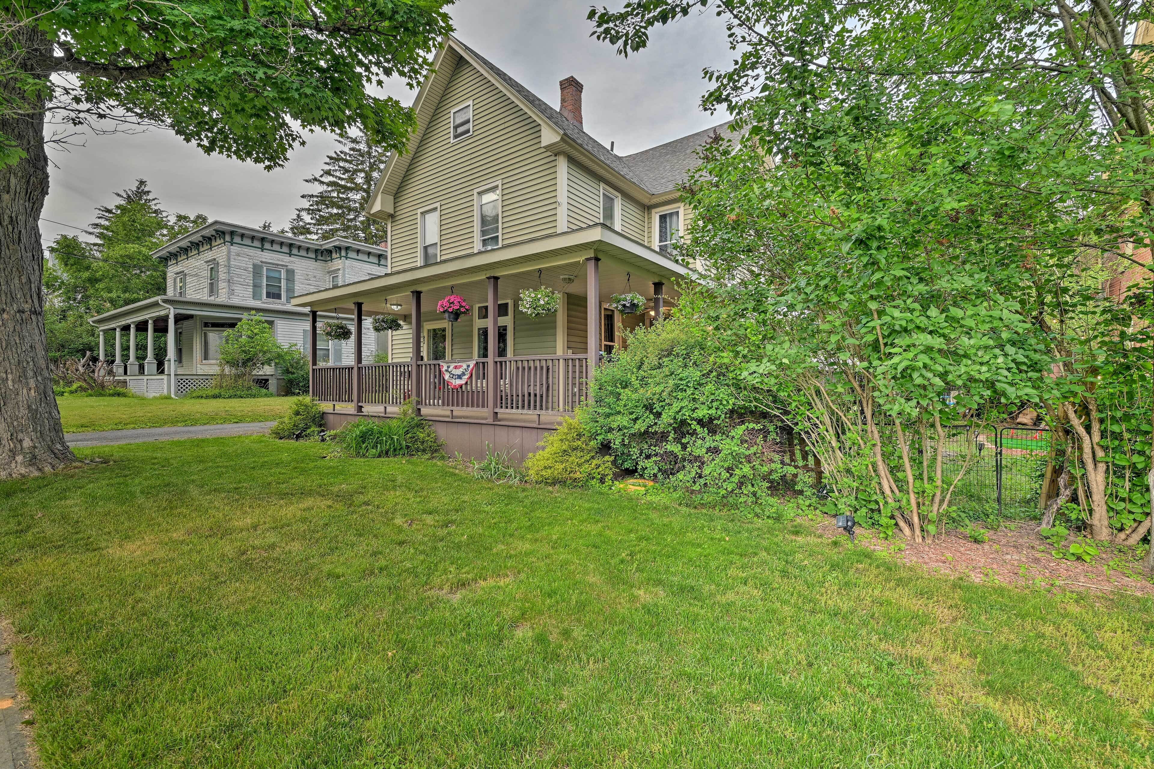 Quiet Oneonta Home - Walk to Historic Dtwn!