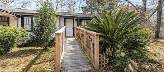 Spacious Farmhouse Ranch Near Mobile!