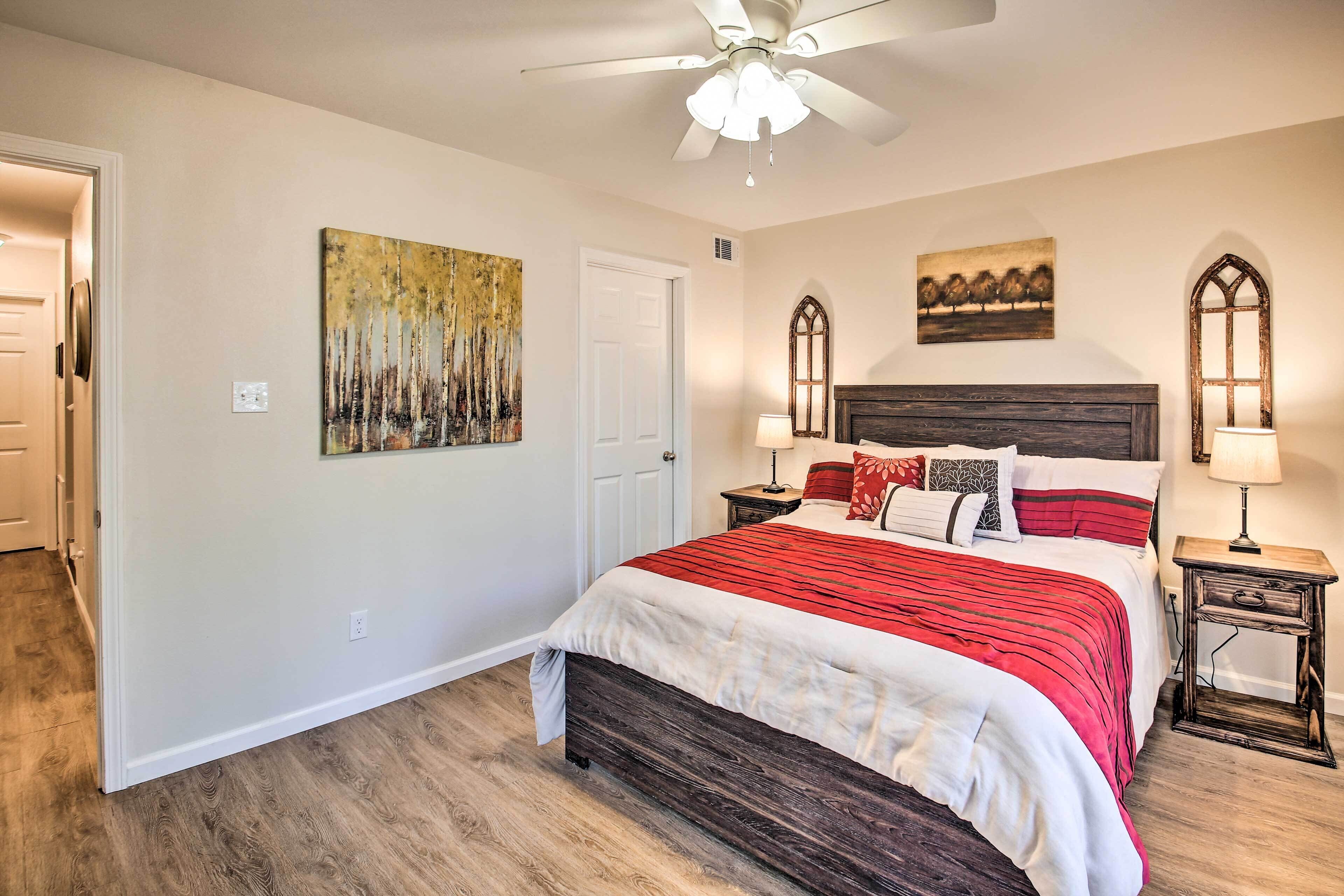 Hot Springs Village Townhome Near Hiking & Golf!